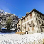 Apartment Casa Dei Larici 300m From Piste