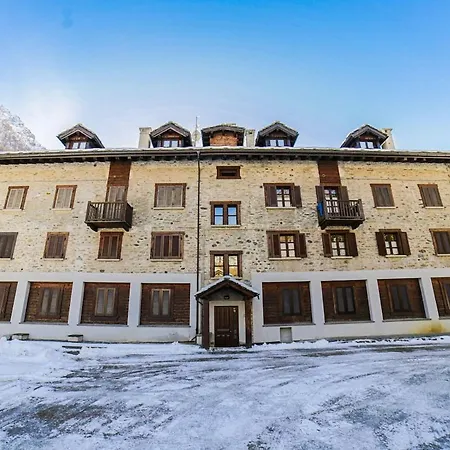 Apartment Casa Dei Larici 300m From Piste