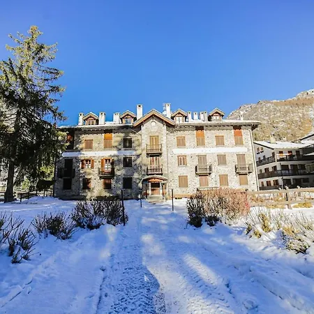 Casa Dei Larici 300m From Piste Gressoney-La-Trinite