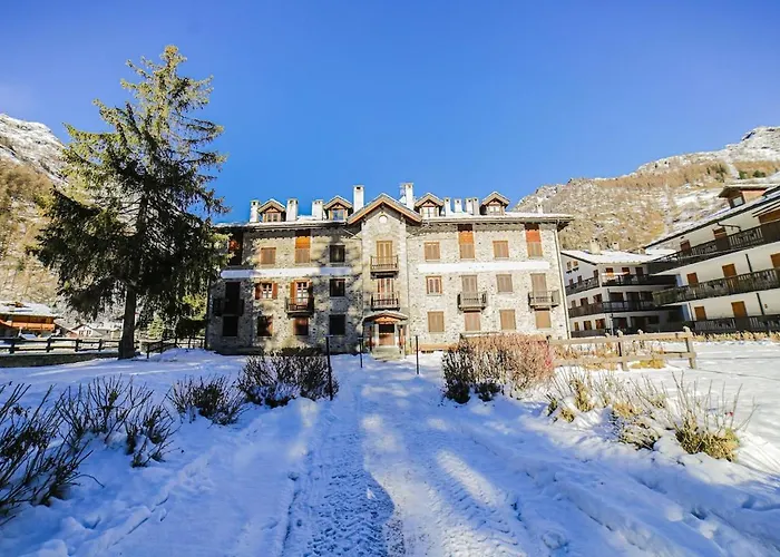 Casa Dei Larici 300m From Piste Gressoney-La-Trinite